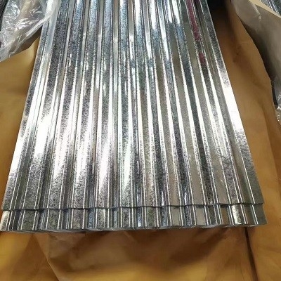 GIによって電流を通された亜鉛は金属に屋根を付けるための鋼板を波形を付けた