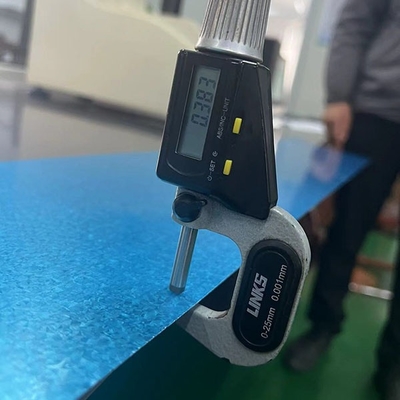 0.15-0.70mm ガルバリューム鋼コイル/指紋防止処理のストライプ