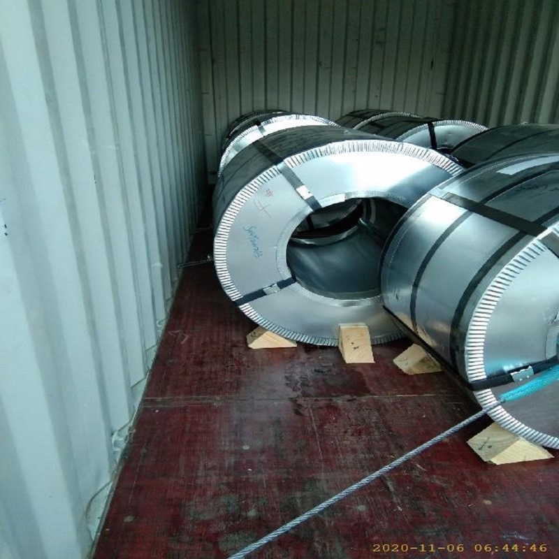 色上塗を施してあるPrepainted Aluzincは鋼鉄コイルのロールスロイスの金属の屋根ふきのコイルに塗った